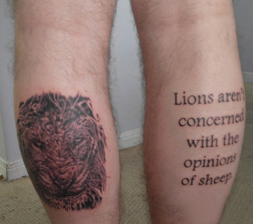 英文短句纹身 男生小腿上英文短句纹身图片
