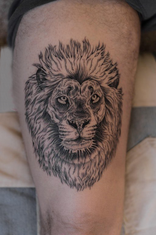 狮子头纹身图片 男生大腿上狮子头纹身图片