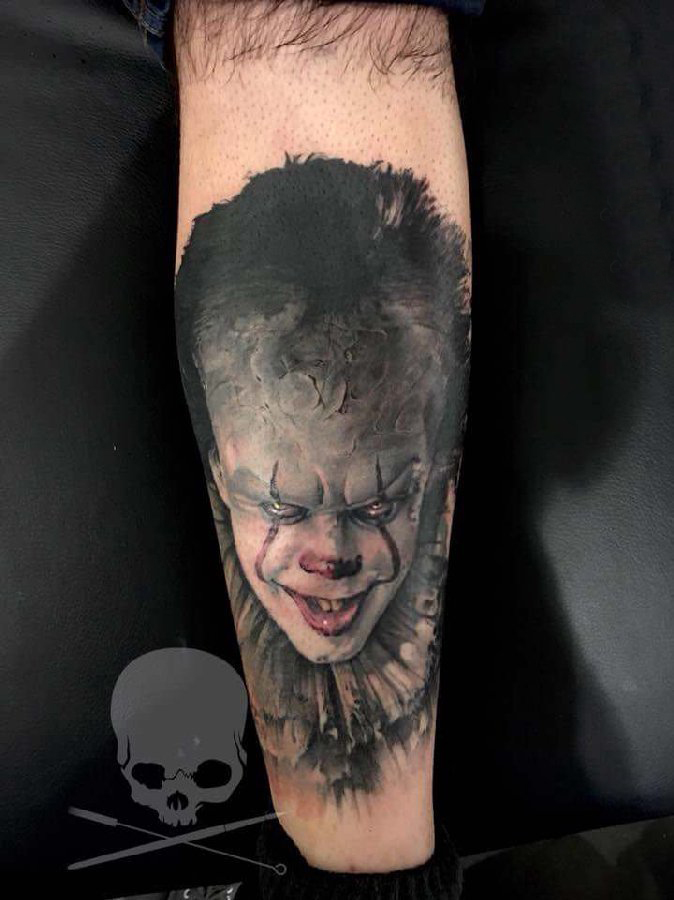 小丑纹身 男生手臂上小丑纹身图片