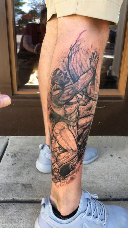 人物纹身图片 男生小腿上人物纹身图片