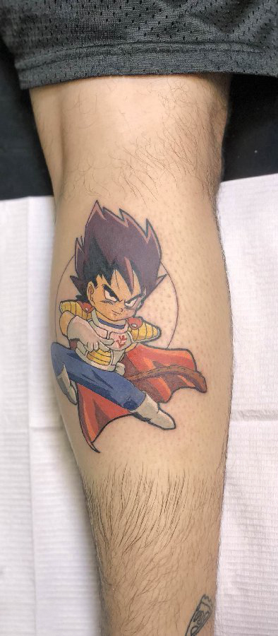超级赛亚人纹身 男生小腿上可爱的超级赛亚人纹身图片