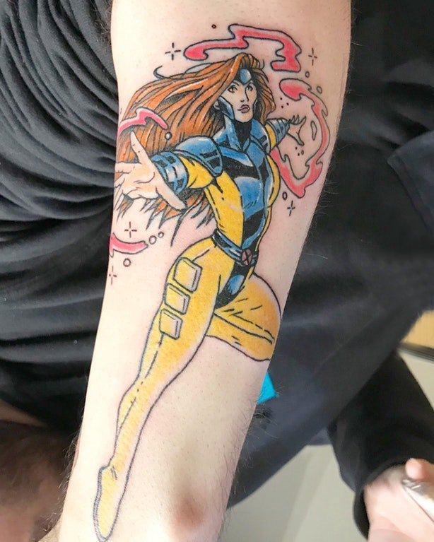 女生人物纹身图案  男生手臂上彩绘的人物纹身图片