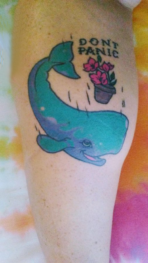 欧美小腿纹身 男生小腿上花朵和鲸鱼纹身图片