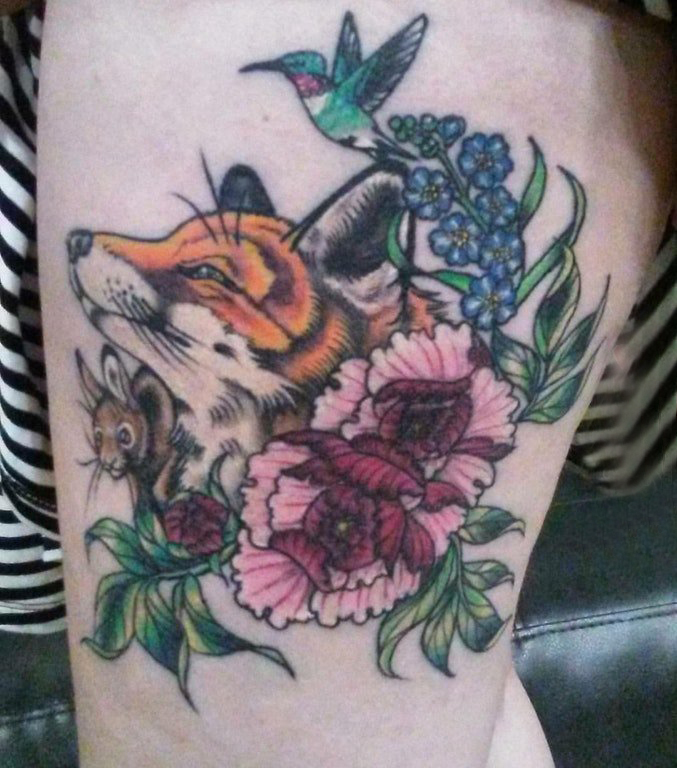 植物纹身  女生大腿上动物和植物纹身图片