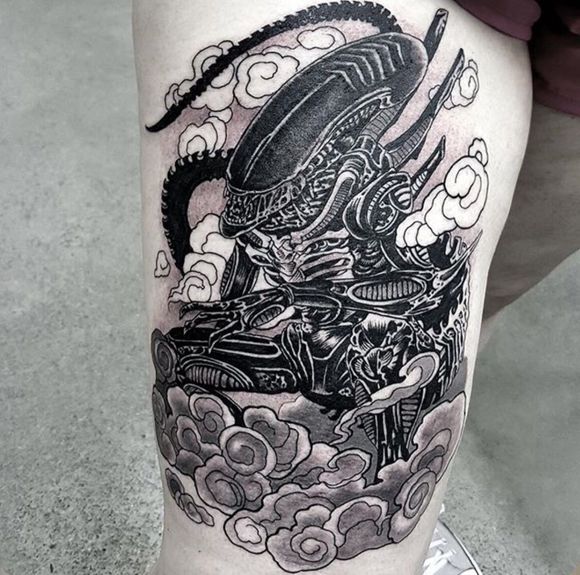 异形归来科幻世界里的纹身
