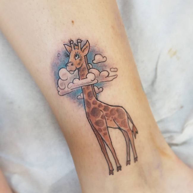 长颈鹿纹身图案  呆萌可爱的长颈鹿纹身图案