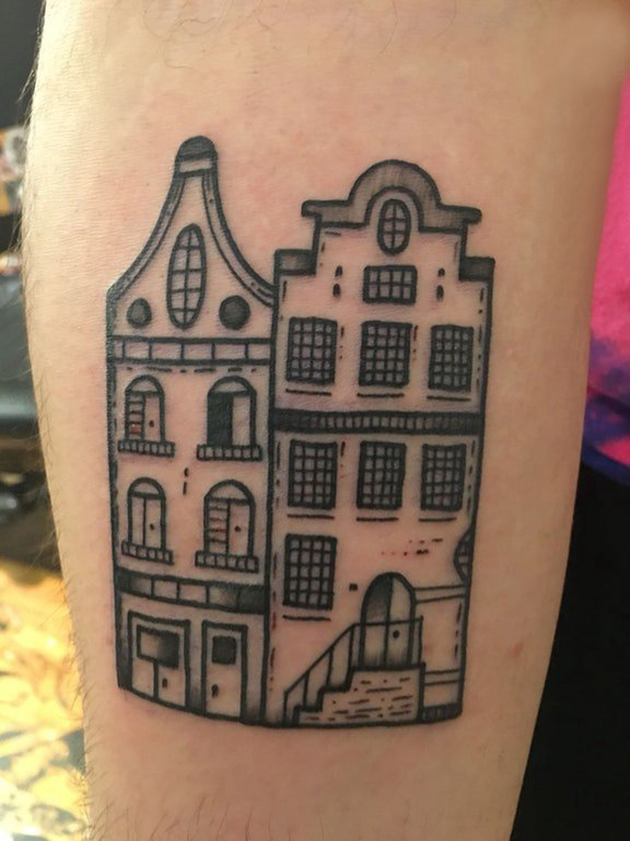欧美小腿纹身 男生小腿上黑色的别墅纹身图片