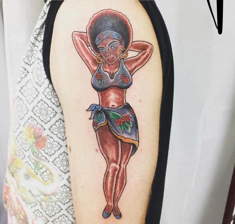美女人物纹身图案  男生手臂上彩绘的美女人物纹身图片
