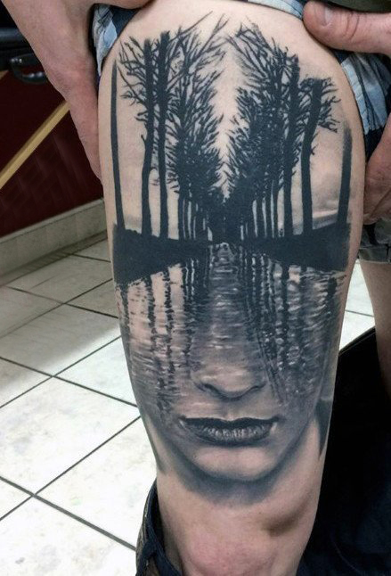 大腿纹身男 男生大腿上树林和人物纹身图片