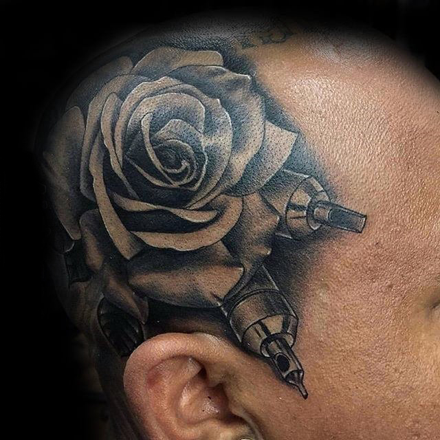 黑玫瑰纹身图案  唯美而又独特的黑玫瑰纹身图案