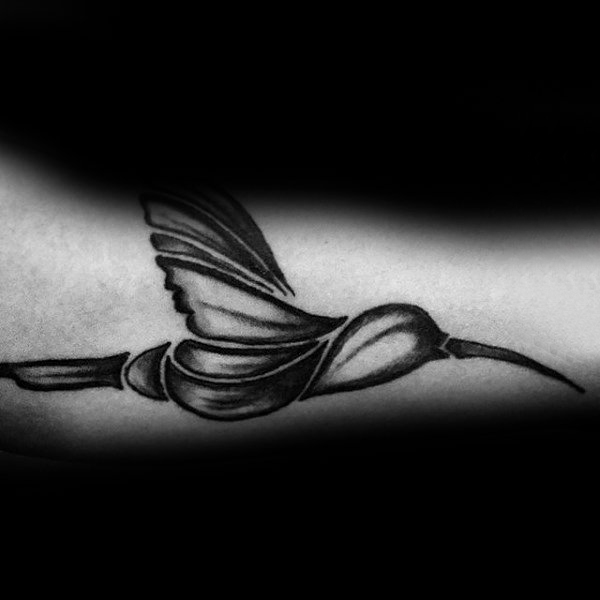 纹身鸟  轻巧可爱的蜂鸟纹身图案