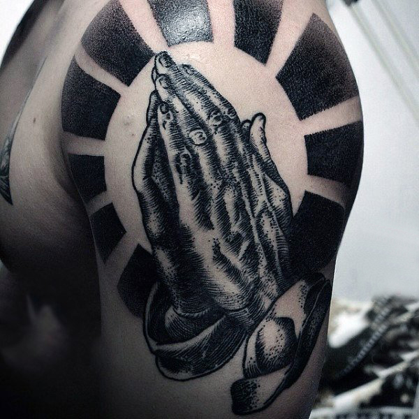 祈祷之手纹身图   虔诚祈祷的祈祷之手纹身图案