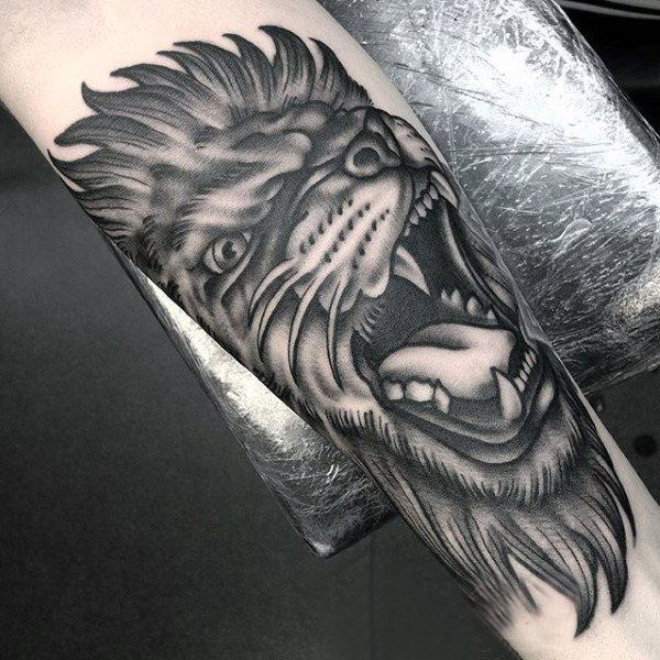 狮子王纹身  风格霸气的狮子王纹身图案