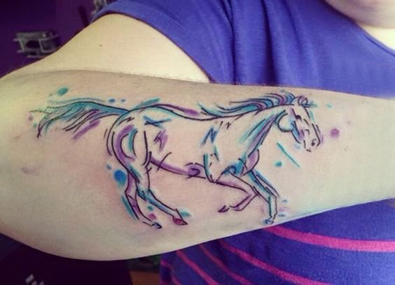 纹身 马  设计感十足的马纹身图案
