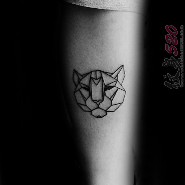 老虎头纹身图案  用以几何设计的老虎头纹身图案