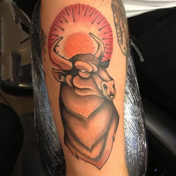 公牛头纹身  气势磅礴的公牛头纹身图案