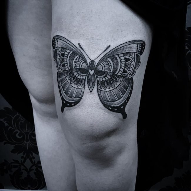 纹身蝴蝶女   偏偏飞舞的蝴蝶纹身图案