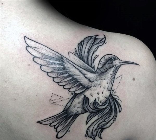纹身鸟  娇小可爱的蜂鸟纹身图案