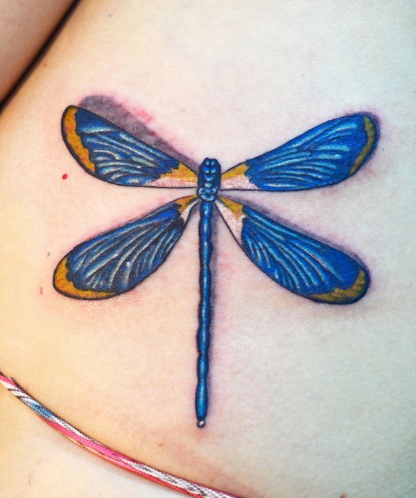 蜻蜓纹身图案  唯美而又轻盈的蜻蜓纹身图案