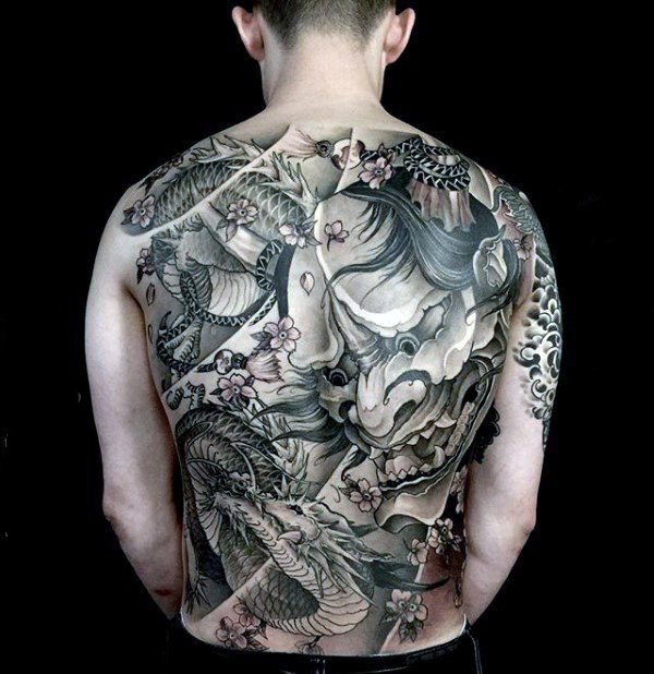 日本武士 纹身   色调暗沉的日本武士纹身图案
