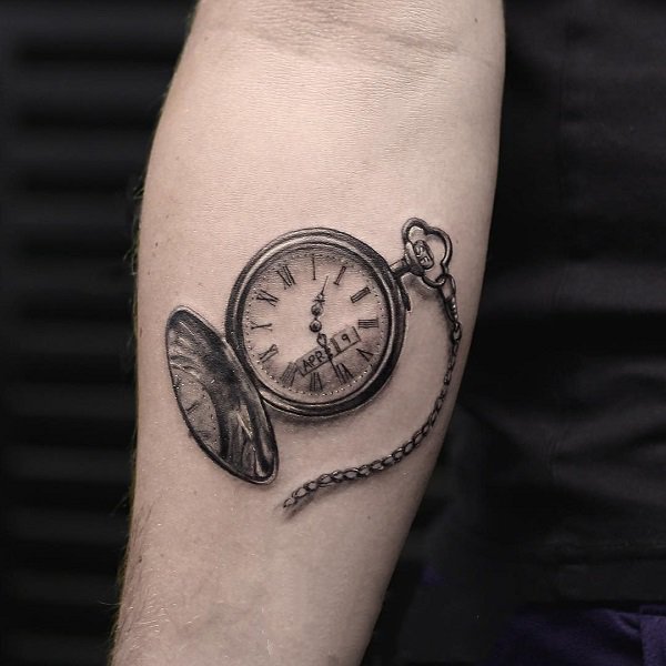 时钟纹身   记录时间的时钟纹身图案