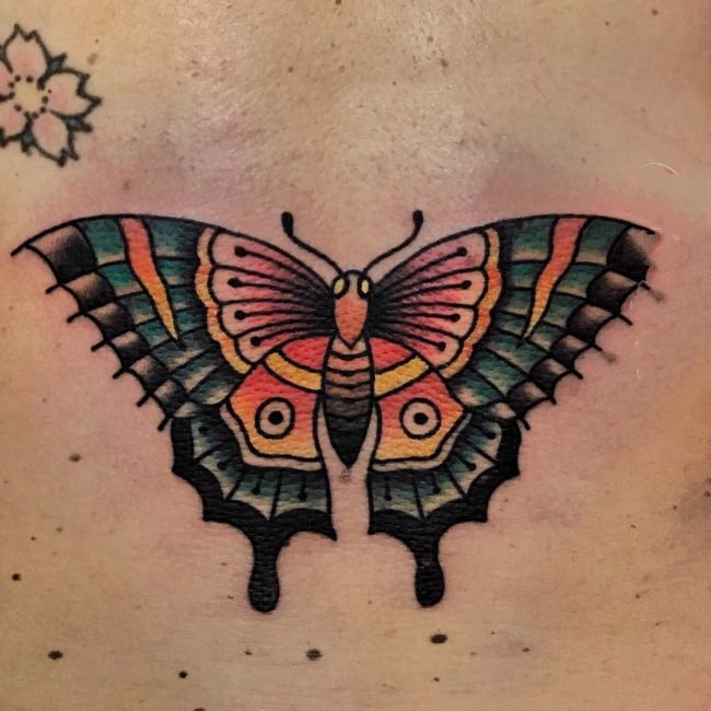 蝴蝶纹身图片   美感十足的蝴蝶纹身图案