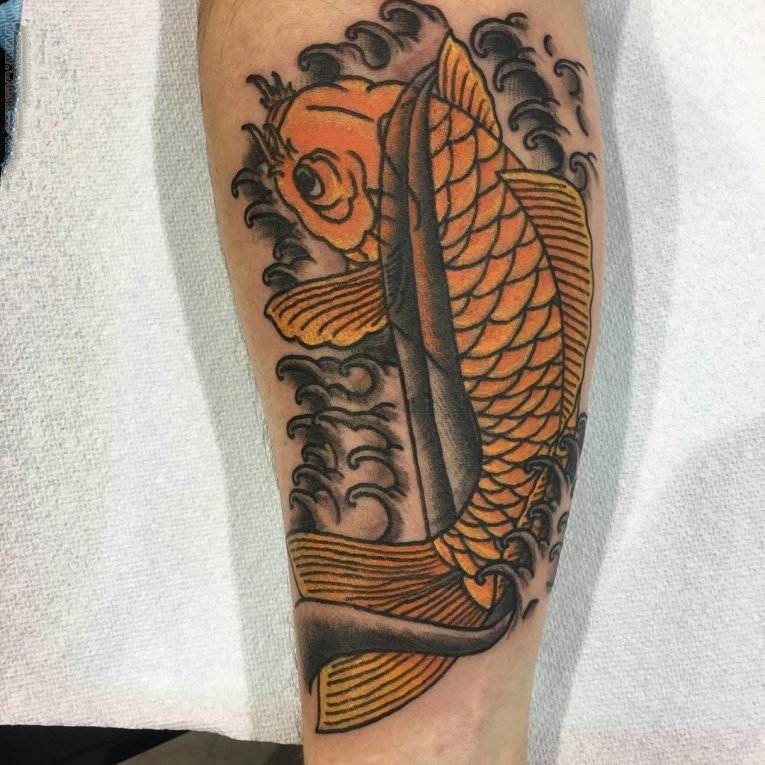 纹身鲤鱼   活泼而又灵动的锦鲤纹身图案