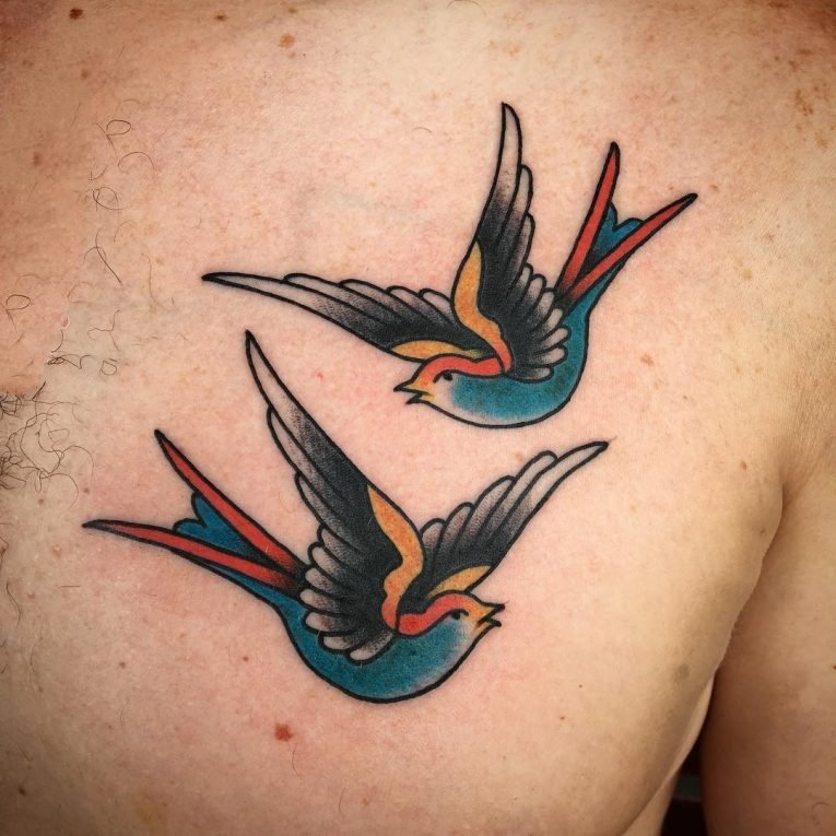 纹身鸟  羽翼丰满的鸟纹身图案