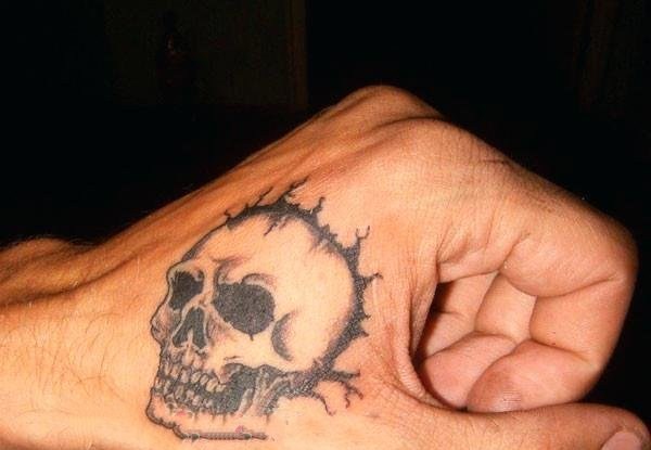 手部纹身图  多款黑色的手部纹身图案