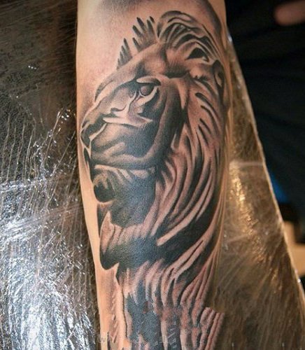 狮子 纹身图案  气势十足的狮子纹身图案
