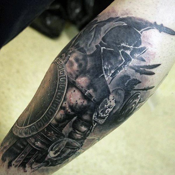 铁血战士纹身   刚柔并济的铁血战士纹身图案