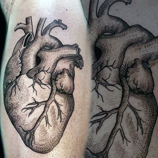 心脏纹身图案  多款黑色色调的心脏纹身图案