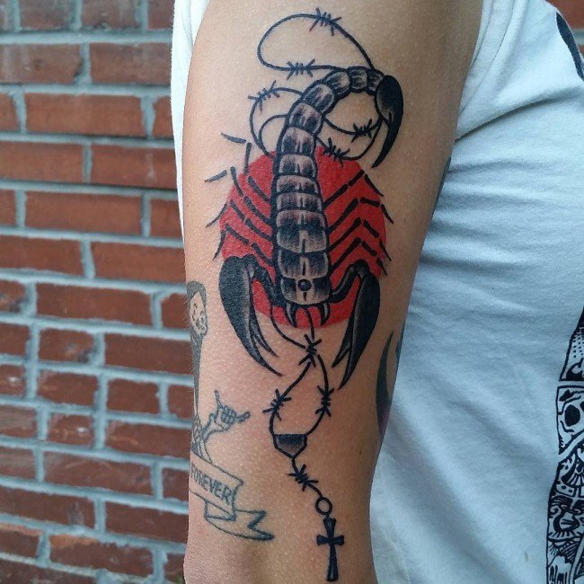 蝎子图片纹身  多款技巧性十足的蝎子纹身图案