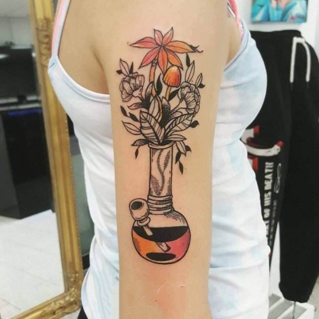 一组8张漂亮彩色的小手臂上的花朵纹身图案