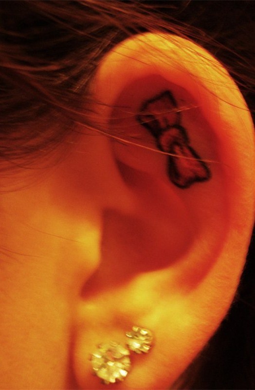 纹身耳朵  极简创意的耳朵小纹身图案