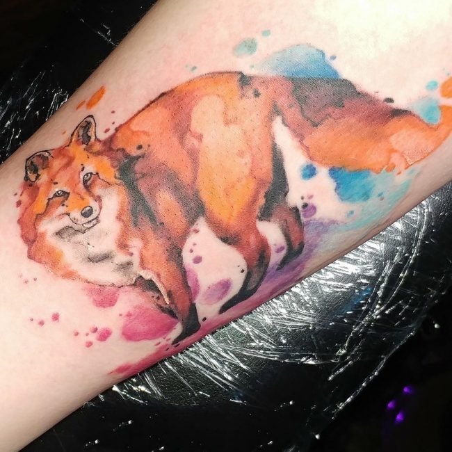 百乐动物纹身  活泼的狐狸纹身图案