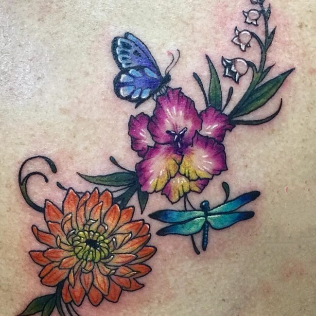 纹身图案花朵  娇艳欲滴的花朵纹身图案