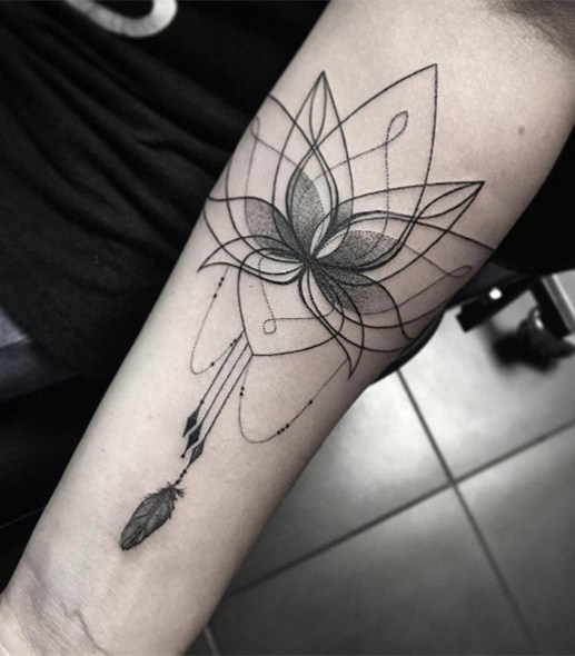 植物纹身  创意的花朵纹身图案