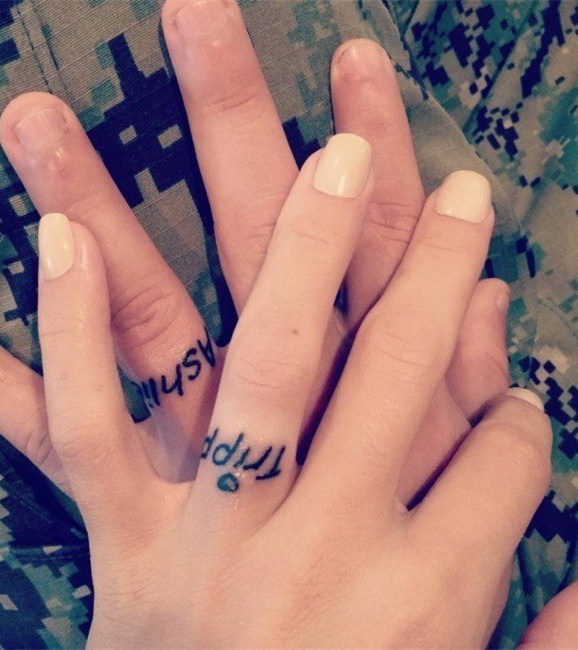 手指纹身戒指   爱意十足的戒指纹身图案