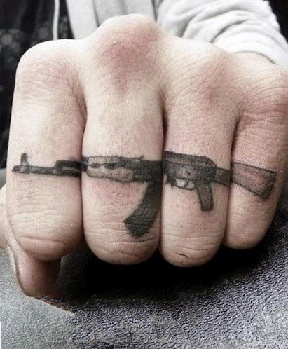 手背纹身   技巧性十足的手背纹身图案