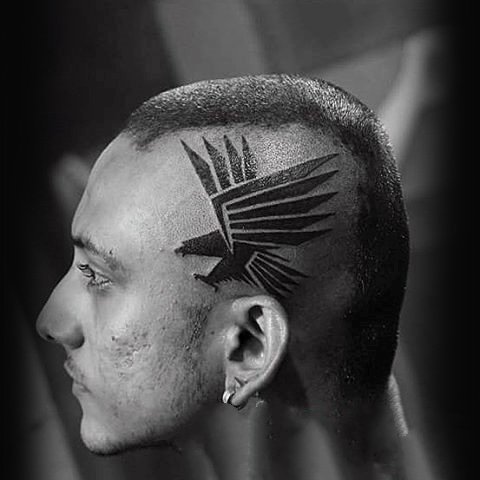 头部纹身图案   个性十足的男生头部纹身图案