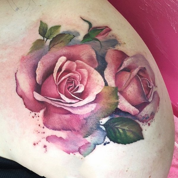 纹身唯美图片  花枝招展的玫瑰纹身图案