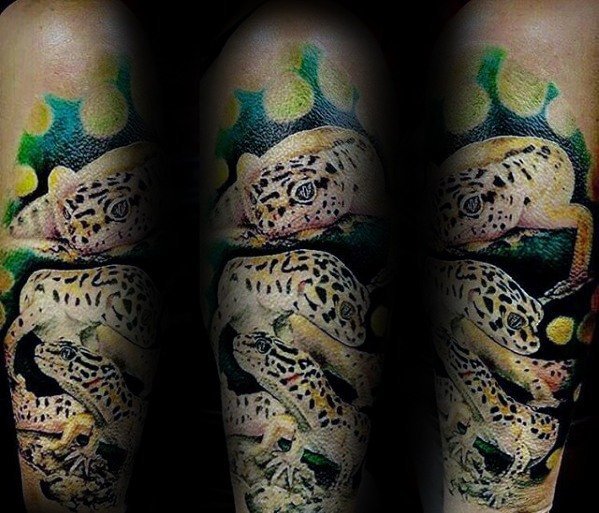 蜥蜴纹身_一组9张关于壁虎蜥蜴的纹身图案作品图片