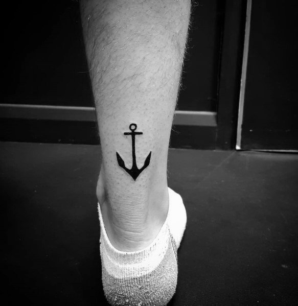 船锚纹身_9张男生比较喜欢的小清新船锚纹身图片作品
