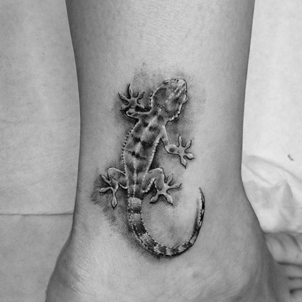 壁虎纹身图案_10张灵动的蜥蜴壁虎纹身图案作品图片