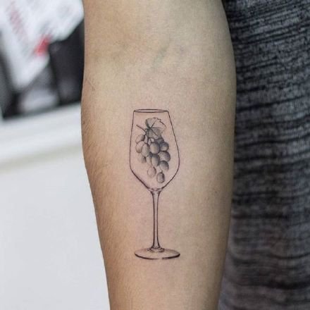 简约纹身-个性十足适合在手臂的简约点刺纹身图片