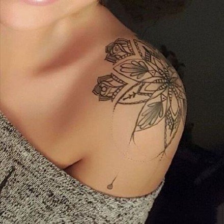 性感纹身图案-血脉喷张的美女性感纹身图片