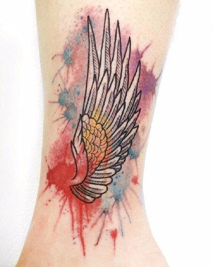 翅膀纹身图--8张水彩色漂亮的翅膀纹身图案