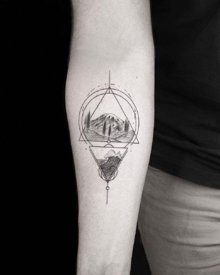 后极简主义纹身艺术家 Okan Uckun 的最新纹身图案作品