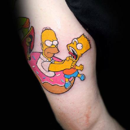 辛普森纹身--卡通动画角色辛普森的黄色纹身图案